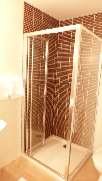 Gite Notre Dame Pontorson Habitación foto